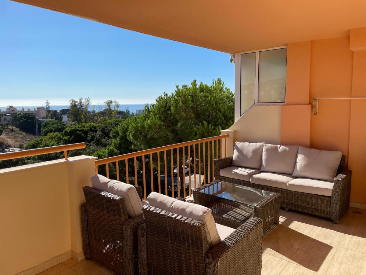 Beautiful Holiday Apartment 2 Bedroom Beach And Pool Malaga Marbella Calahonda Royale Mijas Costa Spain Eksteriør billede